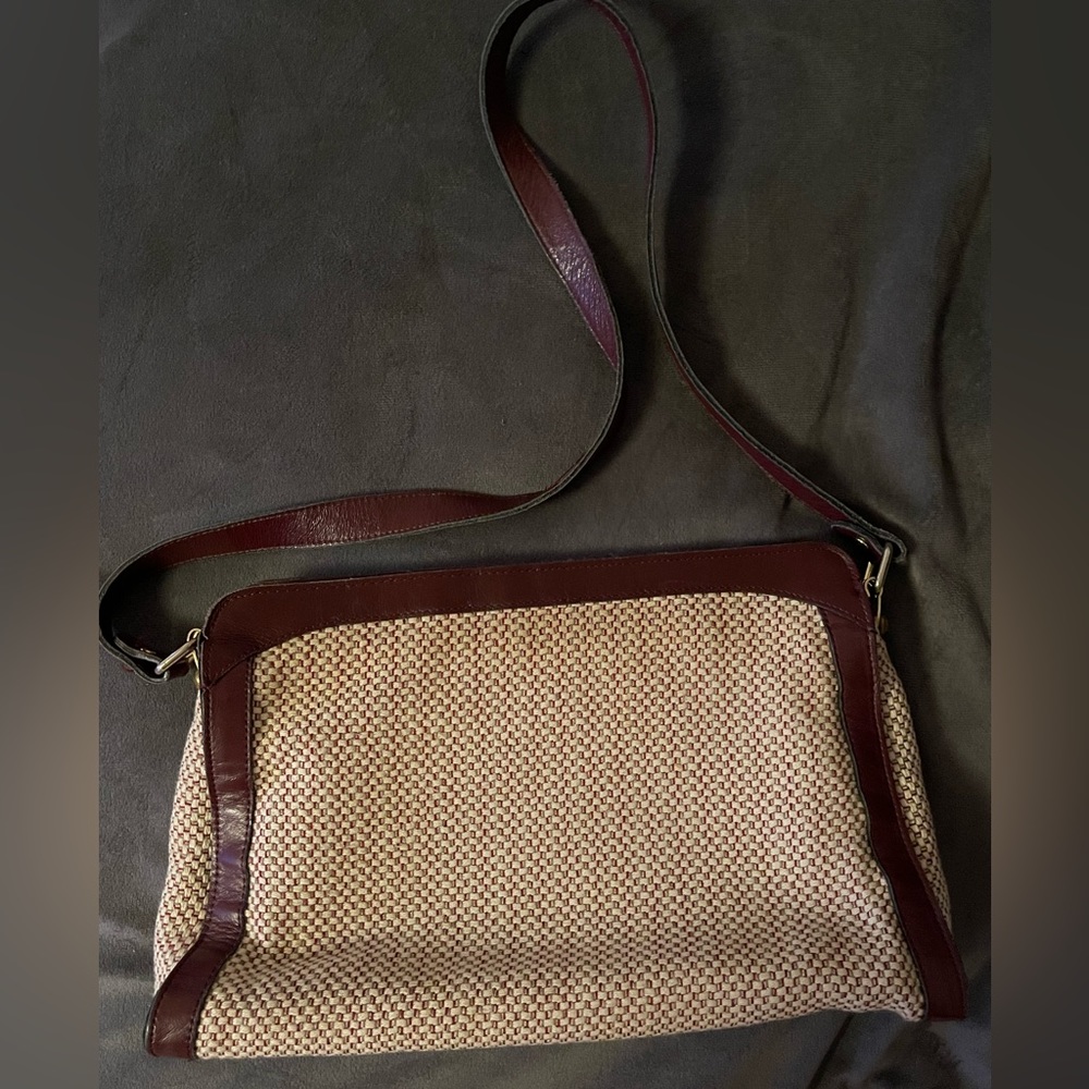 Vintage Etienne Aigner Tan and Burgundy Shoulder Bag Purse - Picture 2 of 8